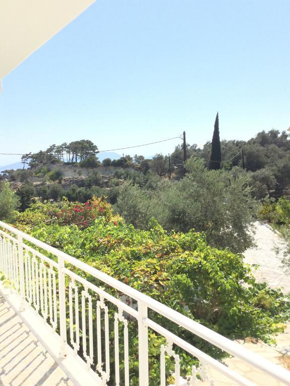 קוקארי Villa Seretis מראה חיצוני תמונה